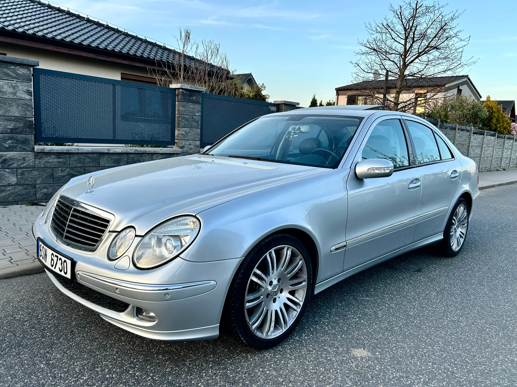 Mercedes-benz E320CDi w211 AVANTGARDE /AUTOMAT/KŮŽE/ŠÍBR 2005